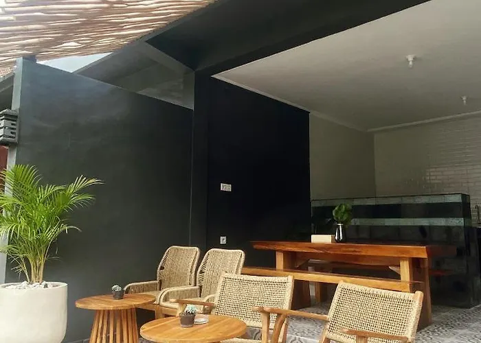 Kubu Pande * Canggu